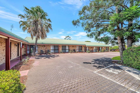 Comfort Inn Warwick - Travel Agents 4