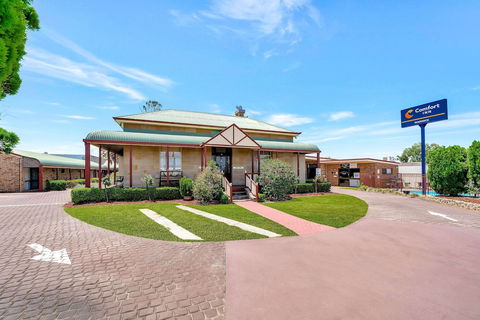 Comfort Inn Warwick - Travel Agents 1