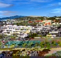 Noosa Hill Resort - Cruises Travel