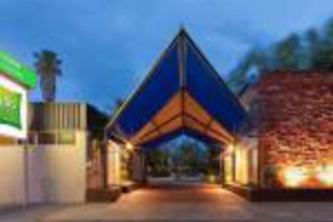Ibis Styles Alice Springs Oasis - Tourism Guide 0