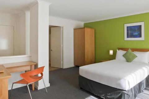 Ibis Styles Alice Springs Oasis - Tourism Guide 5