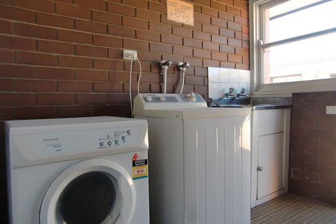 Bairnsdale Kansas City Motel - Tourism Guide 7