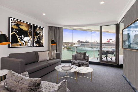 Pullman Quay Grand Sydney Harbour - Travel Search 7