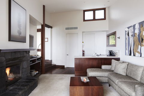 Spicers Peak Lodge - Travel Search 4