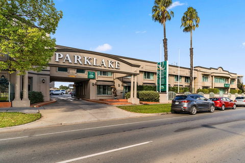 Quality Hotel Parklake Shepparton - Travel Agents 0