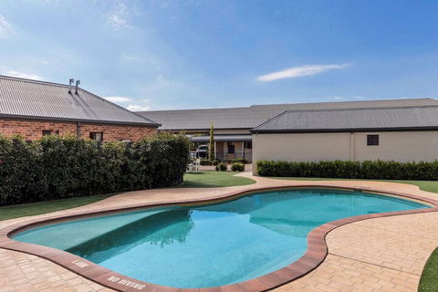 Mercure Wagga Wagga - Travel Search 4
