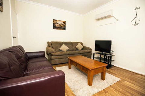 Kalgoorlie Overland Motel - Tourism Guide 7