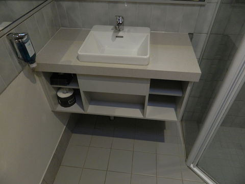 Werribee Motel & Apartments - Travel Search 4