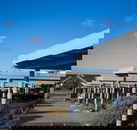 Beachfront Motel - Travel Agents