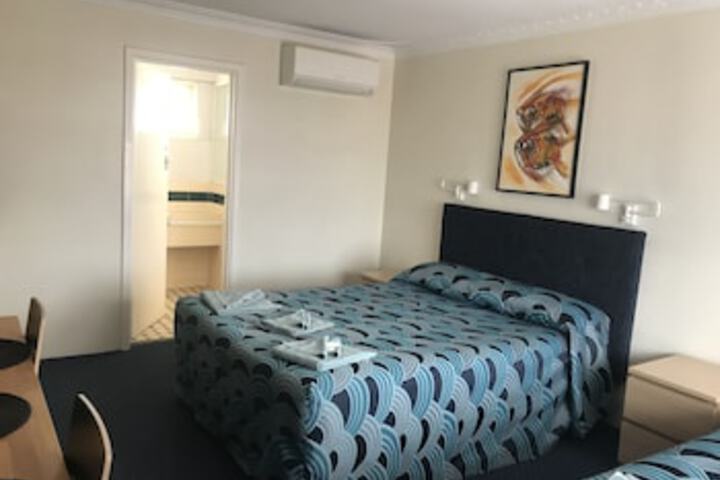 Bunbury WA Travel Search