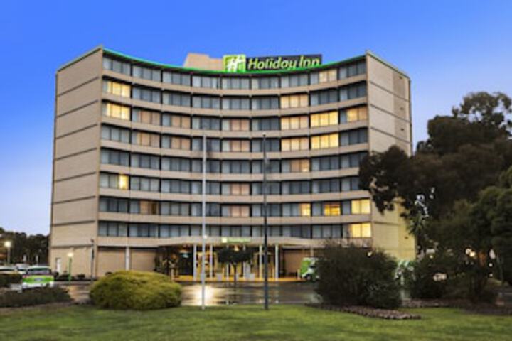 Melbourne Airport VIC Tourism Guide