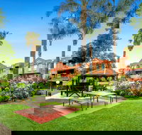 Comfort Apartments Royal Gardens - Travel Agents