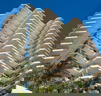 Beach House Seaside Resort Coolangatta - Travel Search