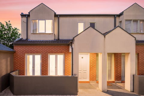 Aligned Corporate Residences Kew - Travel Search 2