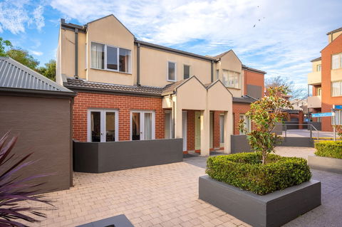 Aligned Corporate Residences Kew - Travel Search 0
