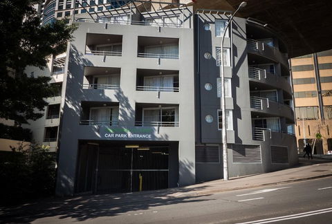 Napoleon On Kent - Travel Search 1