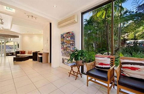 Noosa International Resort - Cruises Travel 3