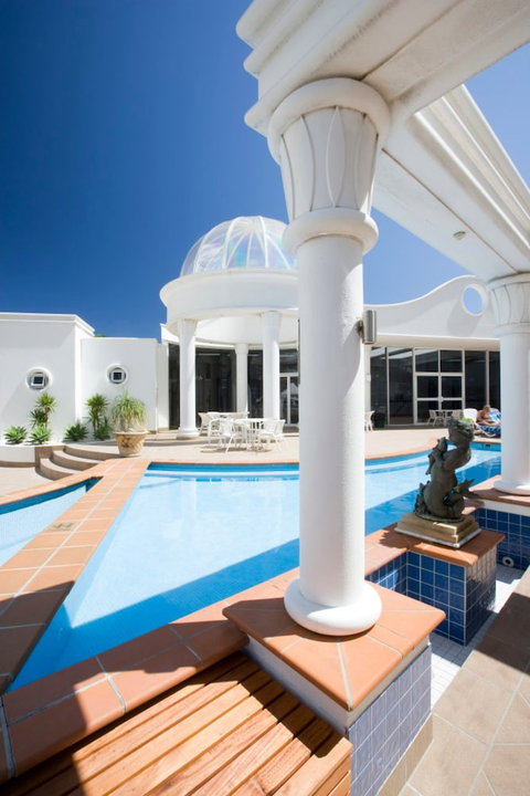 Phoenician Resort - Travel Agents 6