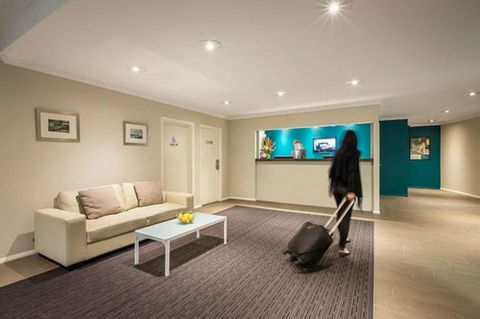 Quest Wollongong - Travel Agents 1