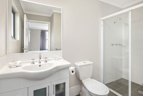 Quest Wollongong - Travel Agents 2