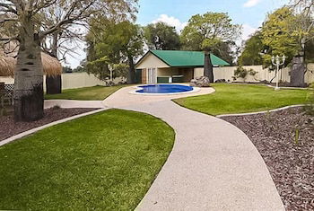 Overlander Homestead Motel - Travel Search 3