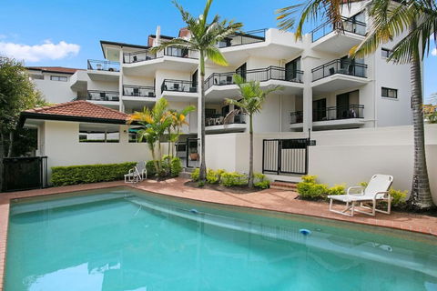 Windsurfer Resort - Travel Search 1