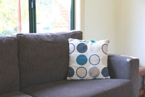 Mount Waverley Townhouses - Tourism Guide 6