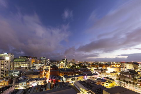 Oaks Adelaide Horizons Suites - Travel Agents 0