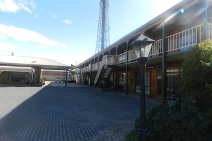 Swan Hill VIC Travel Search