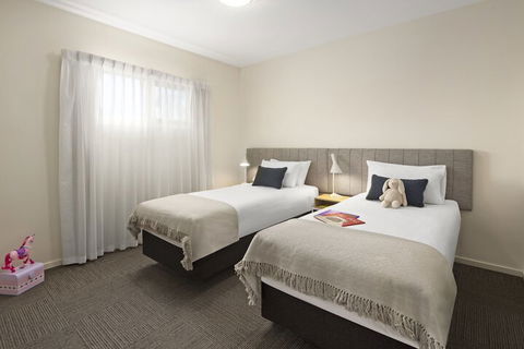 Quest Geelong - Travel Search 3