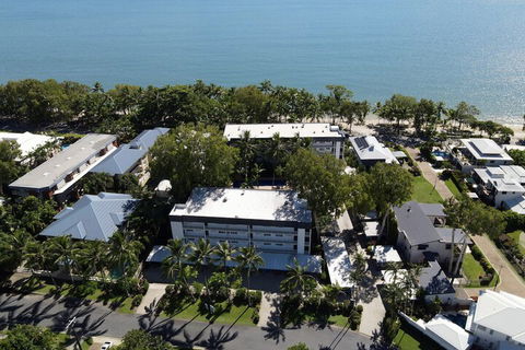 Agincourt Beachfront Apartments - Travel Search 1