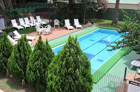 Elkira Court Motel - Tourism Guide 6