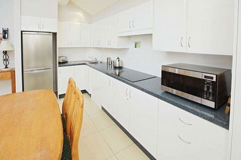 Jesmond Executive Villas - Travel Search 3