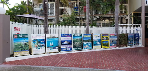 Reef Palms Motel - Travel Agents 1