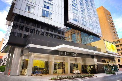 Art Series - The Olsen - Travel Search 5
