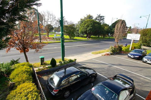 Motel Maroondah - Travel Search 1