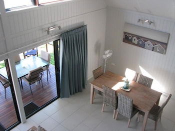 Cardwell Beachcomber Motel And Tourist Park - Tourism Guide 4