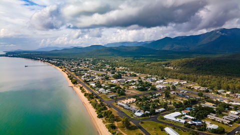 Cardwell Beachcomber Motel And Tourist Park - Tourism Guide 0