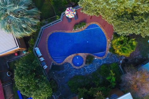Mountain Creek Motel - Travel Agents 6