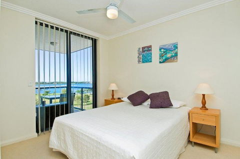 Aqualine Apartments - Travel Search 4