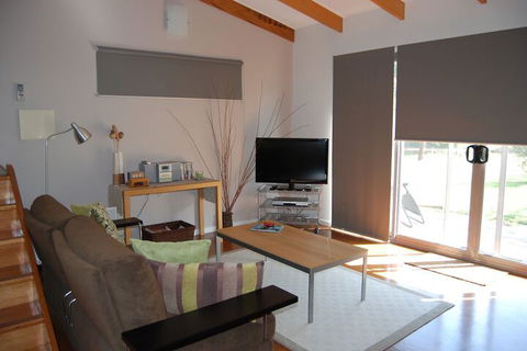 Bellbrae Harvest - Travel Search 5