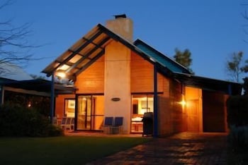 Dunsborough Beach Cottages - Tourism Guide 6