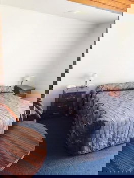 Downtown Motel - Travel Agents 2