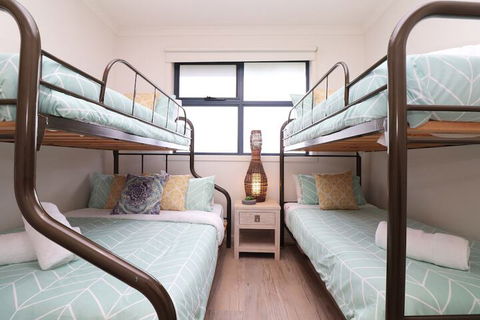 Ocean Whispers Cowes - Rejuvenate Stays - Travel Agents 3