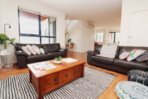 Ocean Whispers Cowes - Rejuvenate Stays - Travel Agents 0