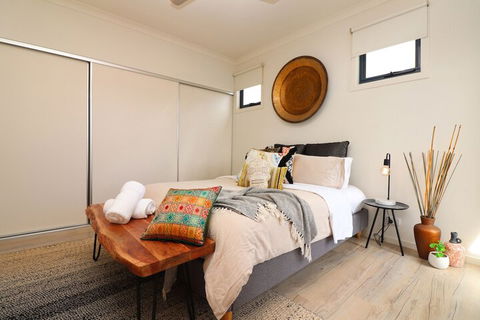 Ocean Whispers Cowes - Rejuvenate Stays - Travel Agents 4