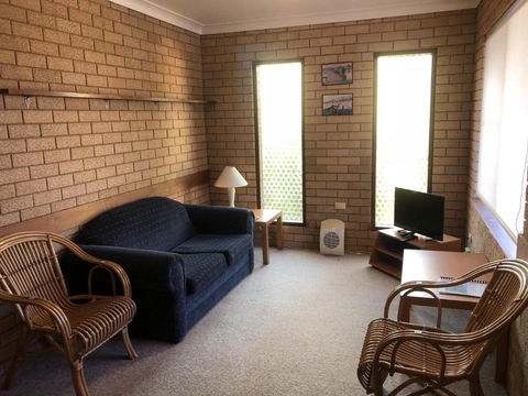Flat 1 3 Bay Lane - Tourism Guide 4