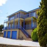Flat 2 3 Bay Lane - Tourism Guide 0