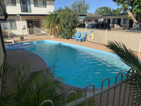 Darling River Motel - Travel Search 4
