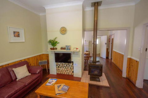 Lewana Cottages - Tourism Guide 2